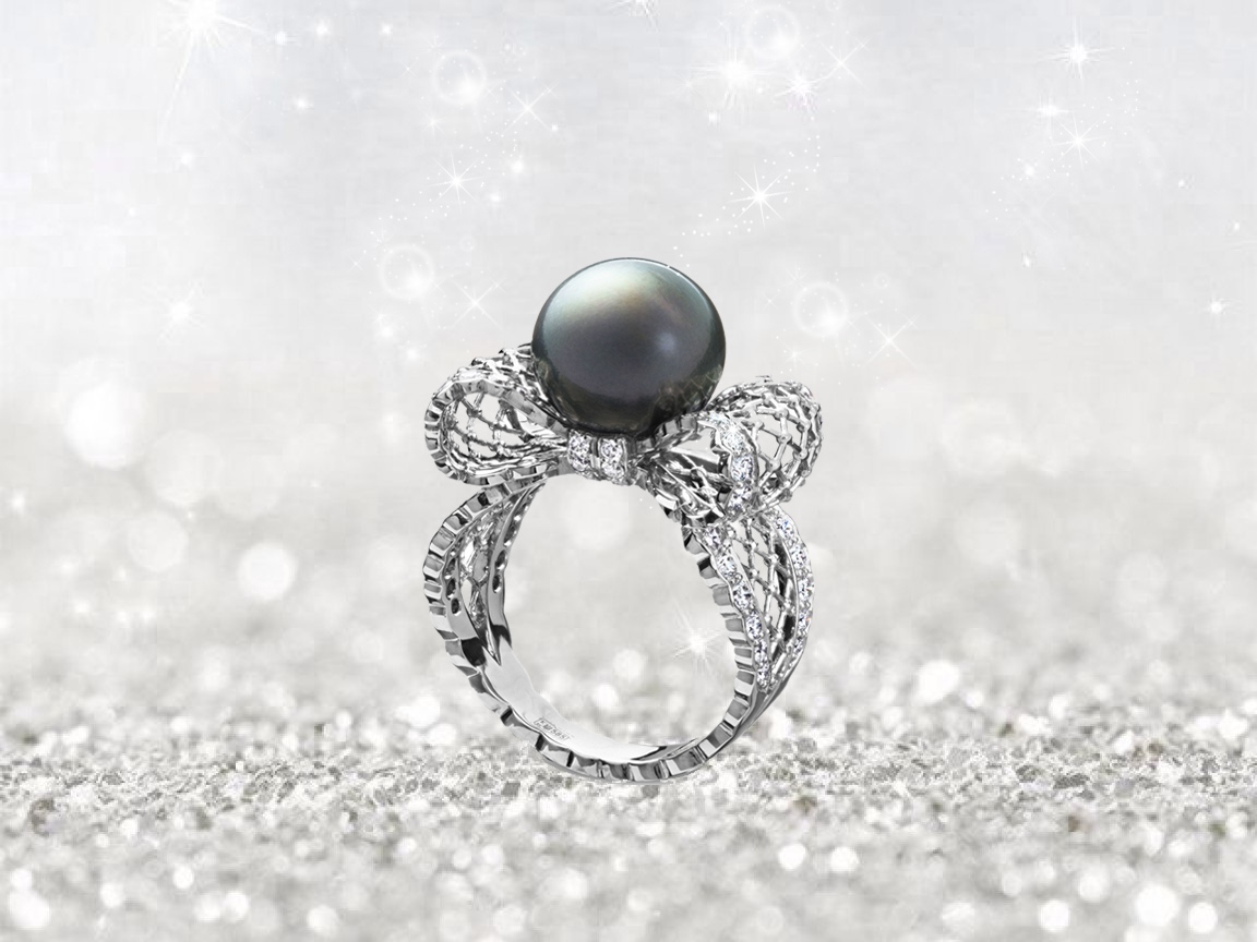 Pearl Ring with Diamond Bow